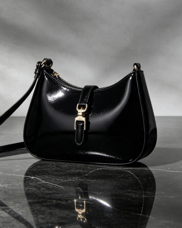 Distinctive Fashion Bag for Contemporary Living · Model LIV-HB-013